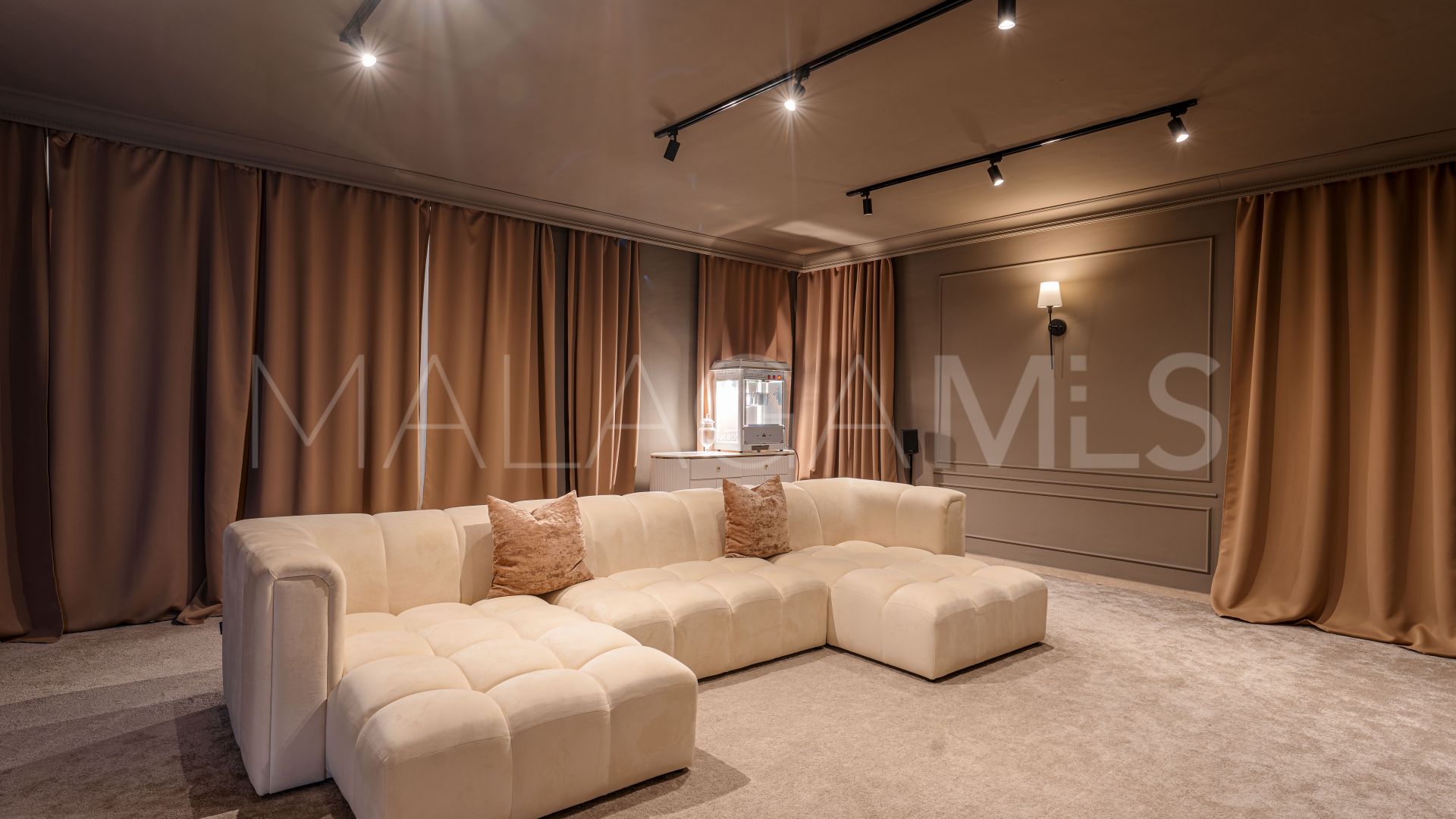 Villa for sale in Monte Biarritz