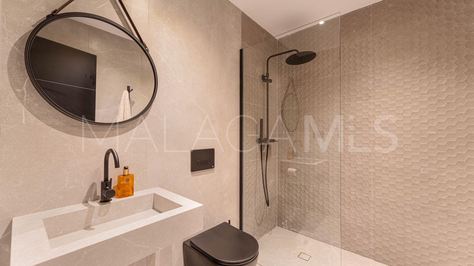 Villa for sale in Monte Biarritz
