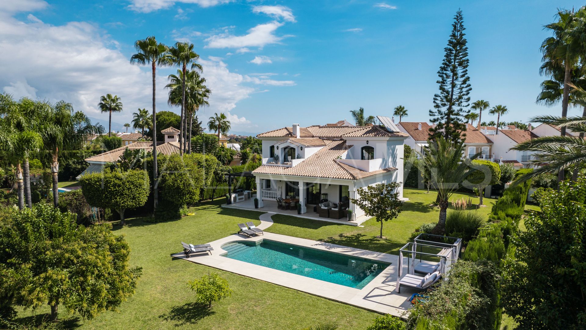 Villa for sale in Monte Biarritz