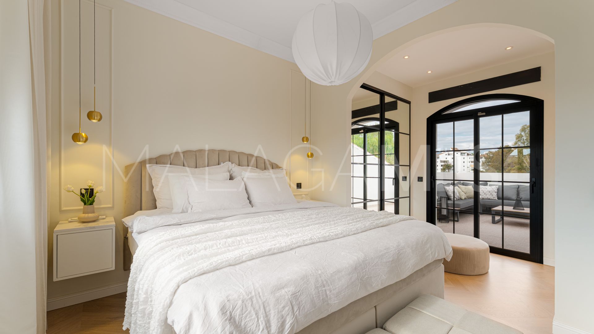 Villa for sale in Monte Biarritz