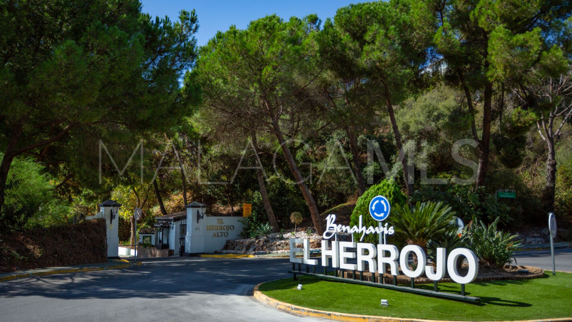Villa for sale in El Herrojo