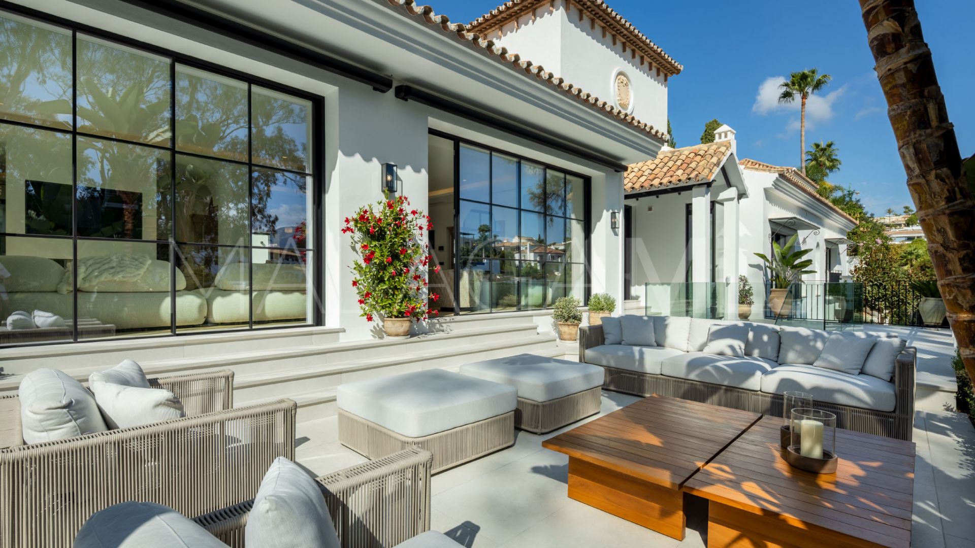 Villa for sale in El Herrojo