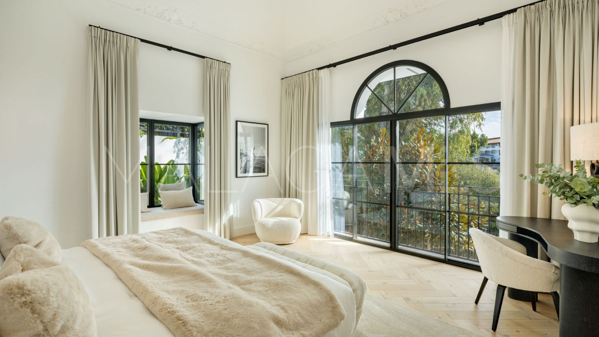 Villa for sale in El Herrojo