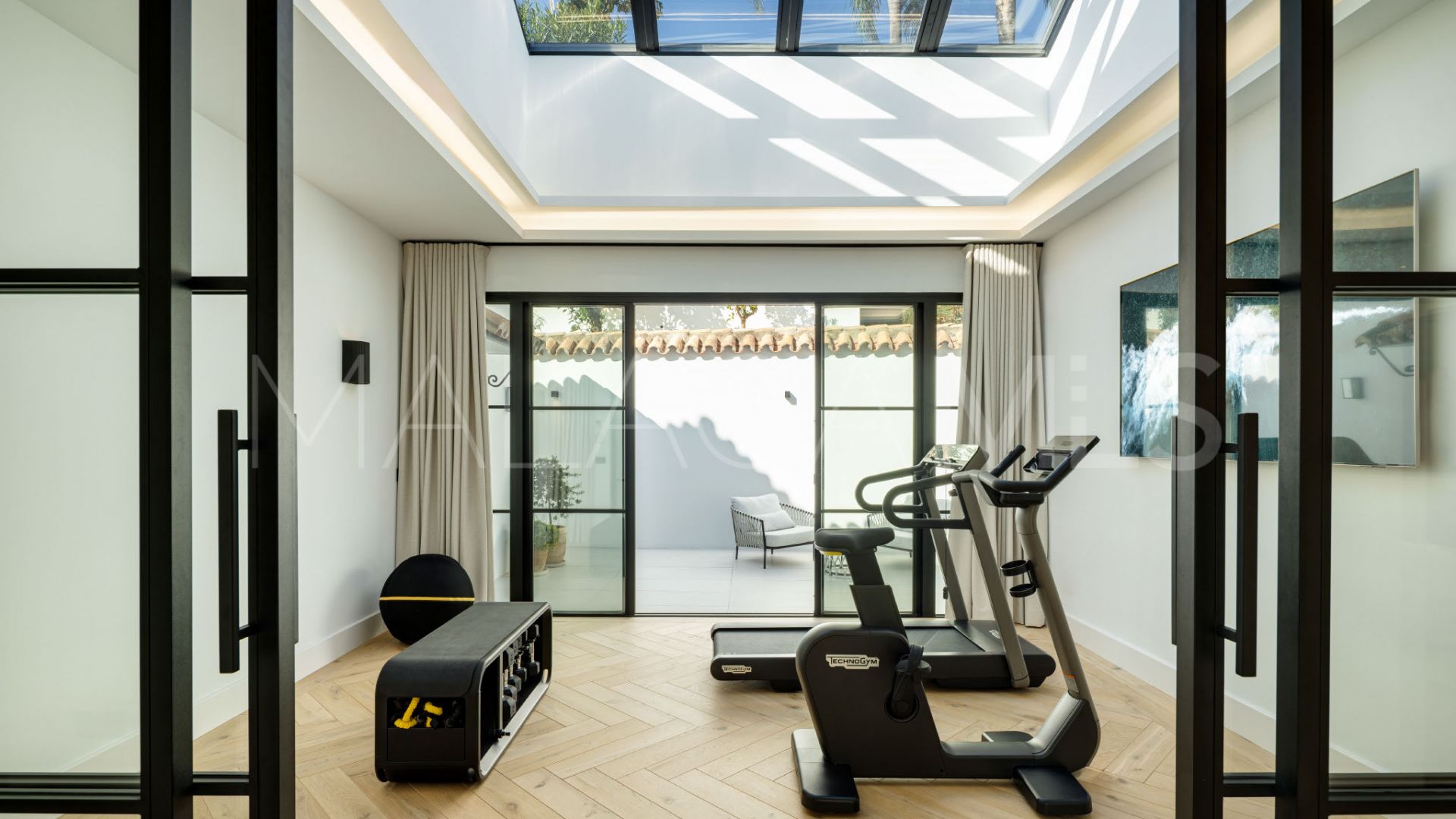 Villa for sale in El Herrojo