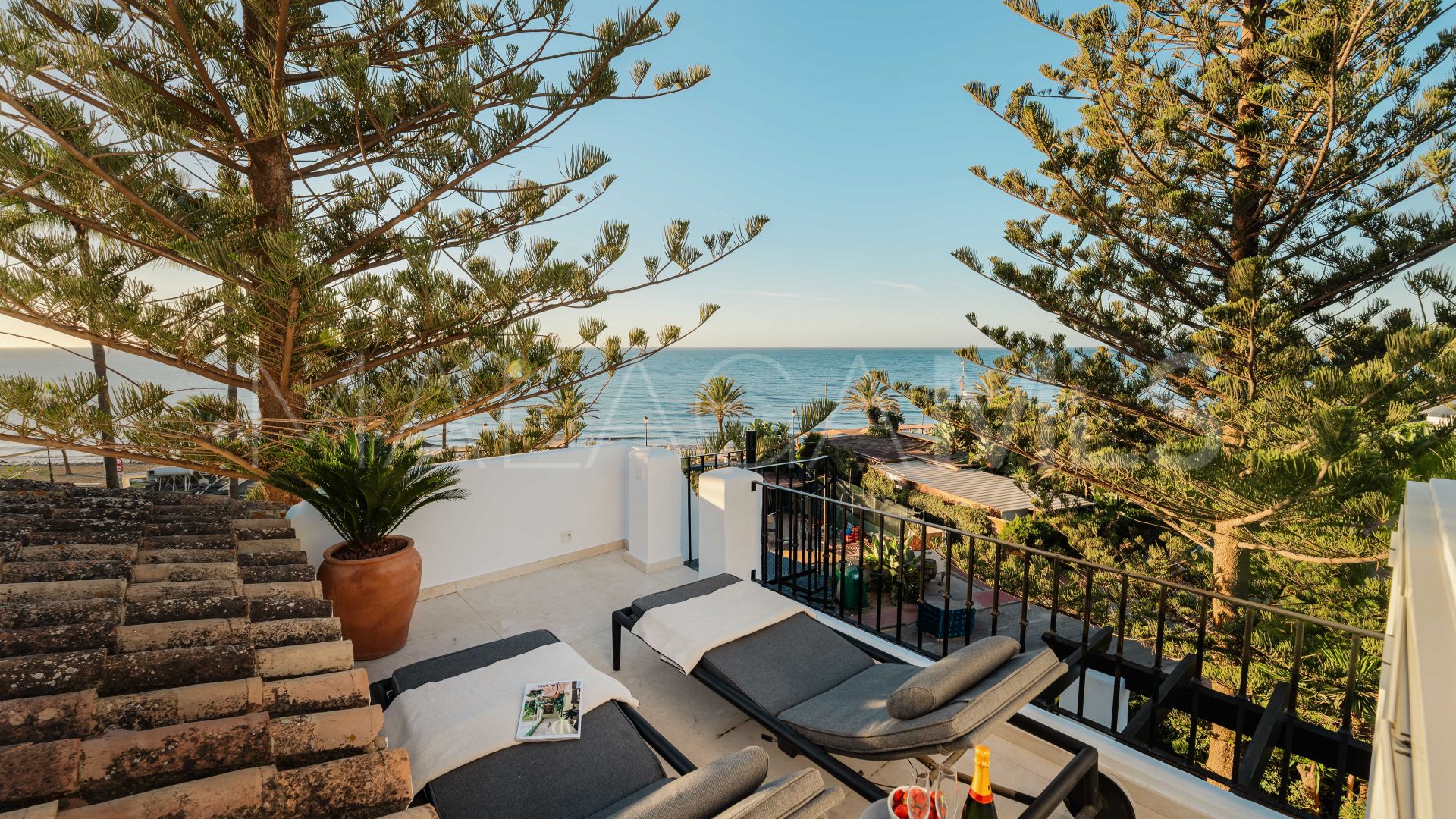 Appartement terrasse for sale in Castiglione