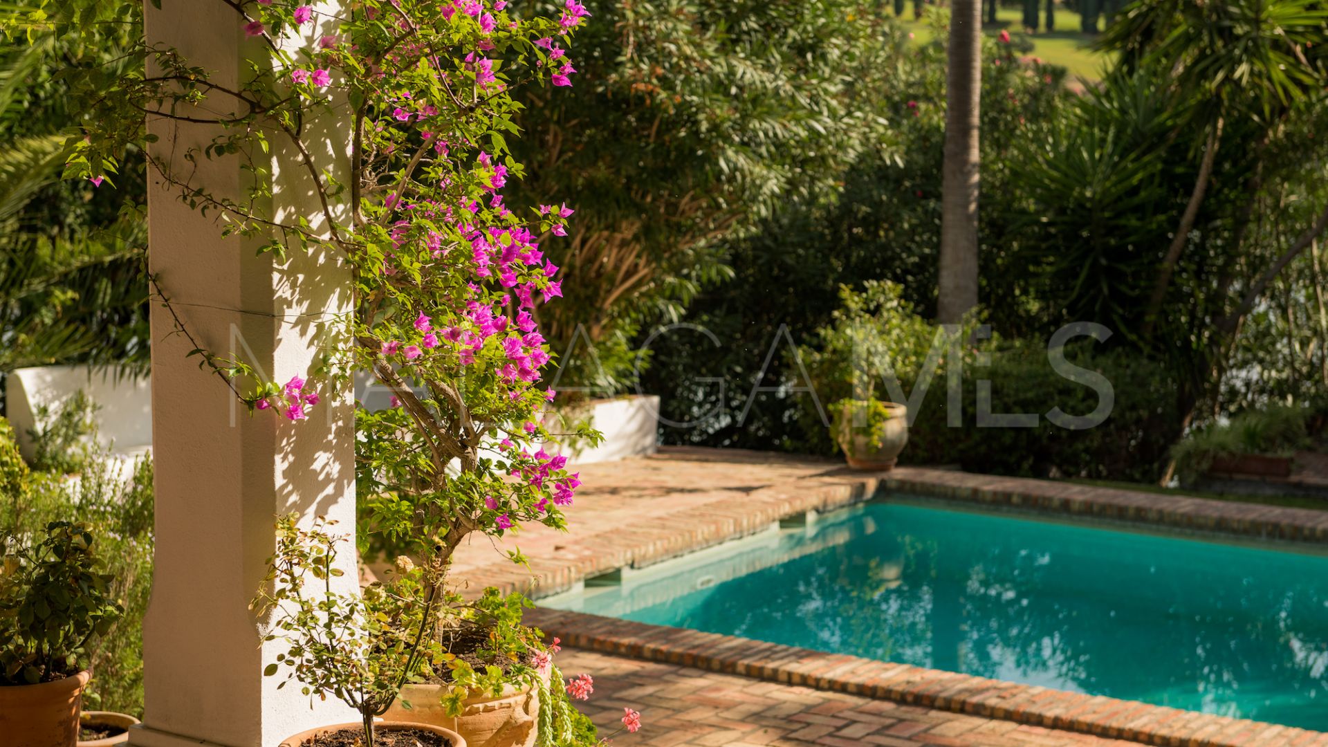 Benahavis, cortijo for sale with 6 bedrooms