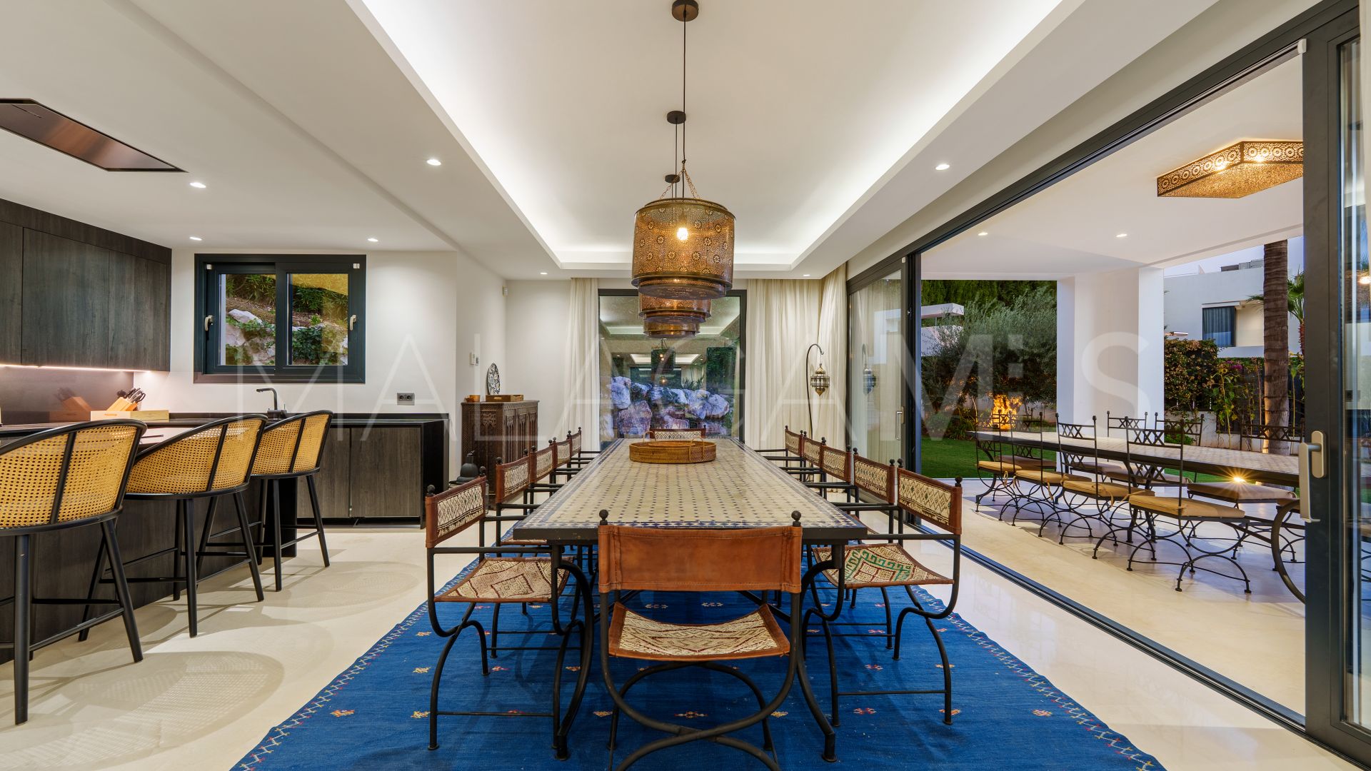 Se vende villa in Nueva Andalucia de 6 bedrooms