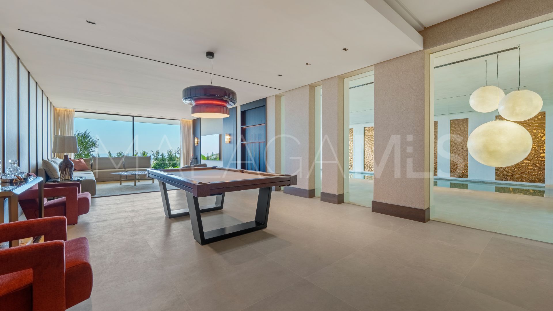 Villa for sale in Benahavis