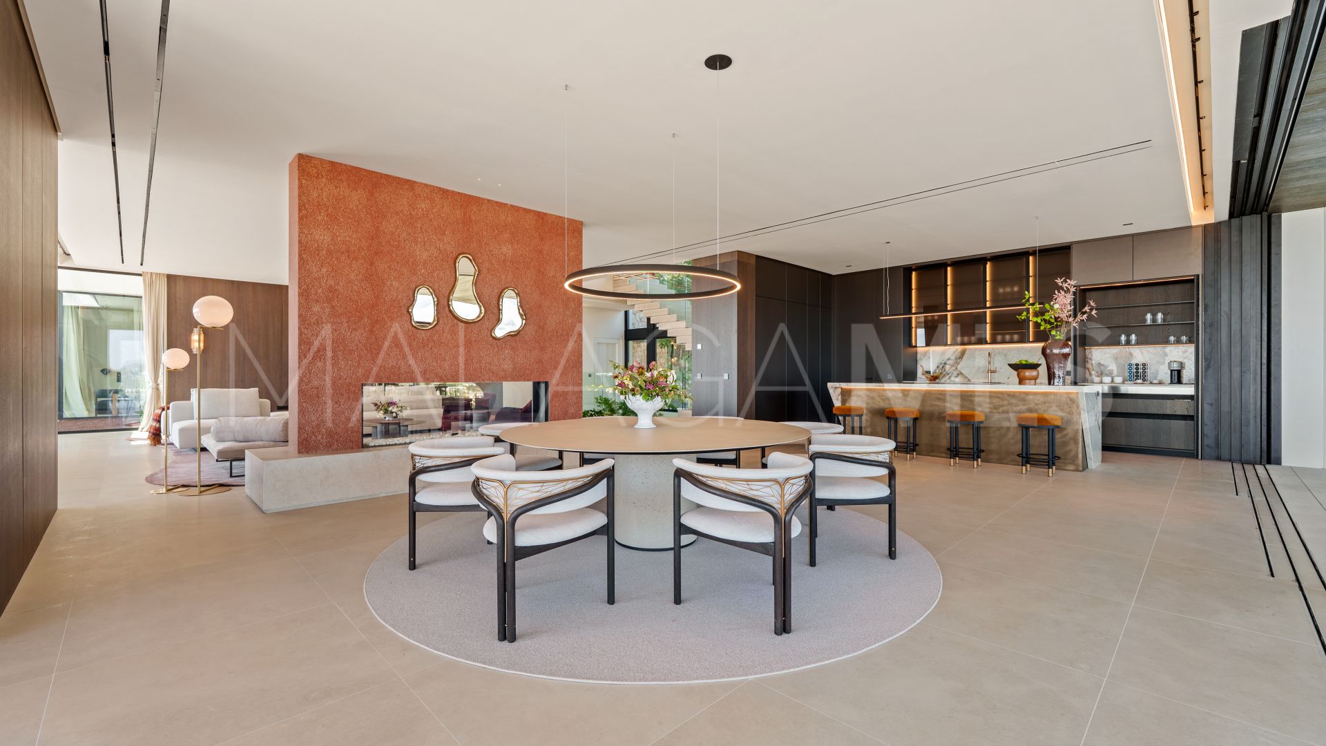 Villa for sale in Benahavis