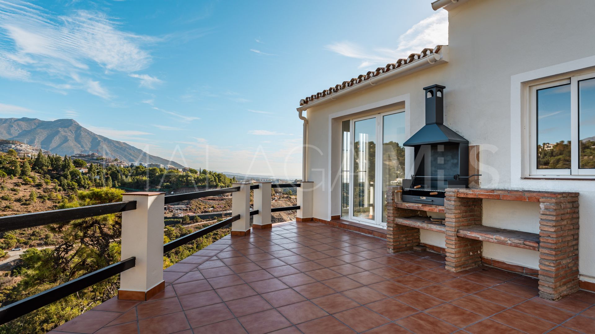 Villa for sale in El Madroñal