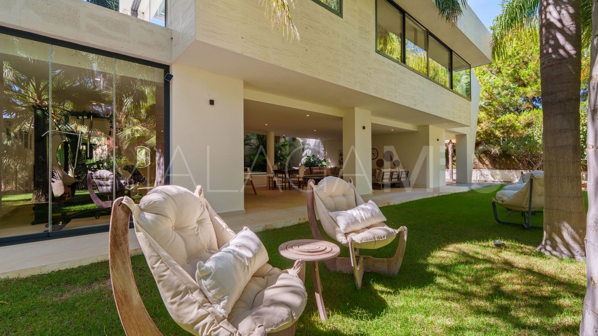 Las Chapas, villa de 5 bedrooms for sale