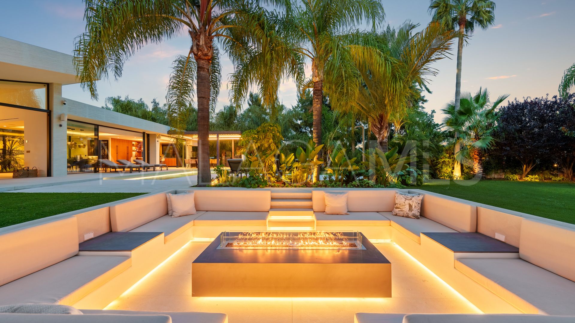 Las Chapas, villa de 5 bedrooms for sale