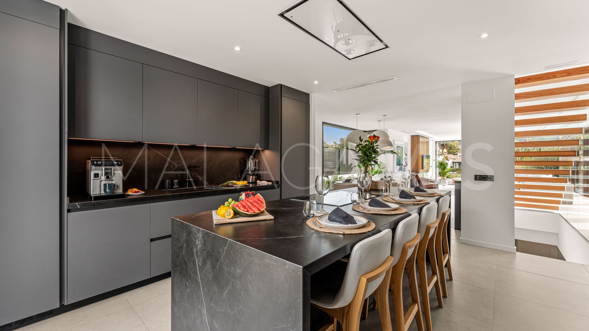 Villa for sale in El Paraiso