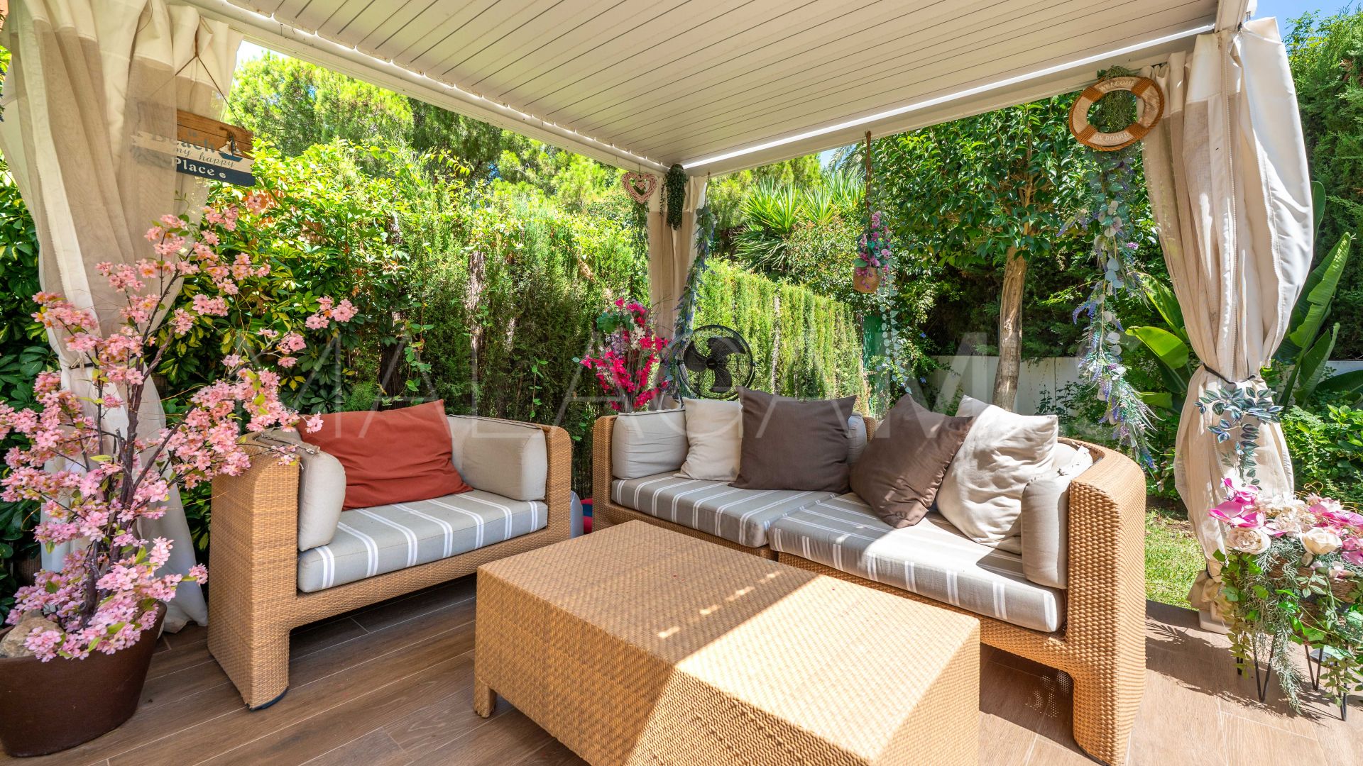 Maison de ville for sale in Guadalmina Alta
