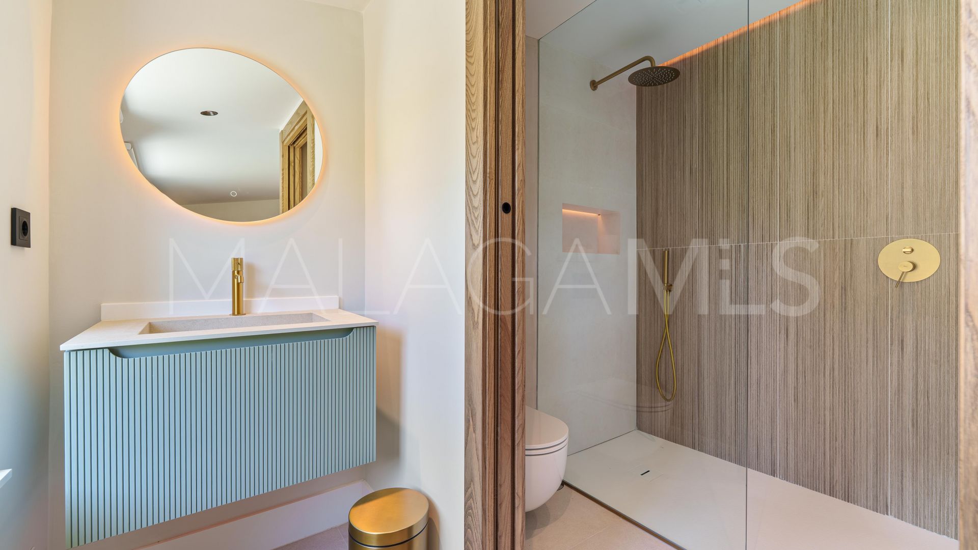 Villa de 5 bedrooms for sale in Marbella - Puerto Banus