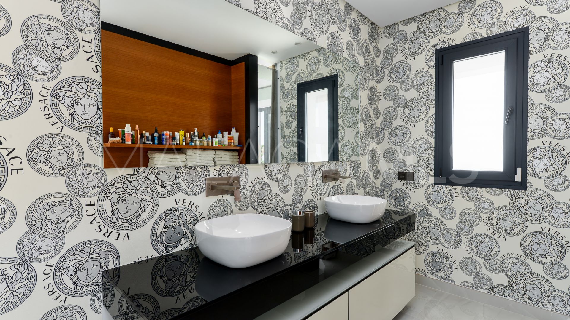 Villa for sale in Manilva