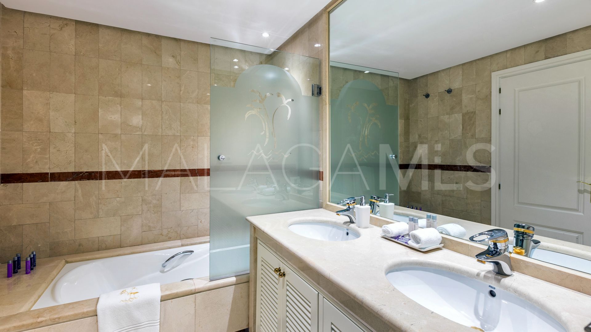 Buy Ático in Ventura del Mar de 3 bedrooms