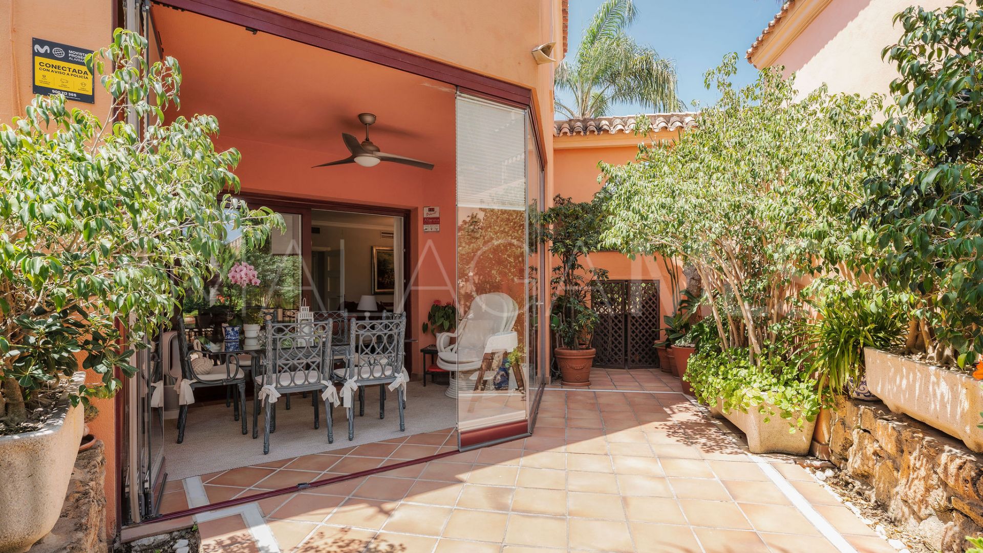 Radhus for sale in Jardines de las Lomas