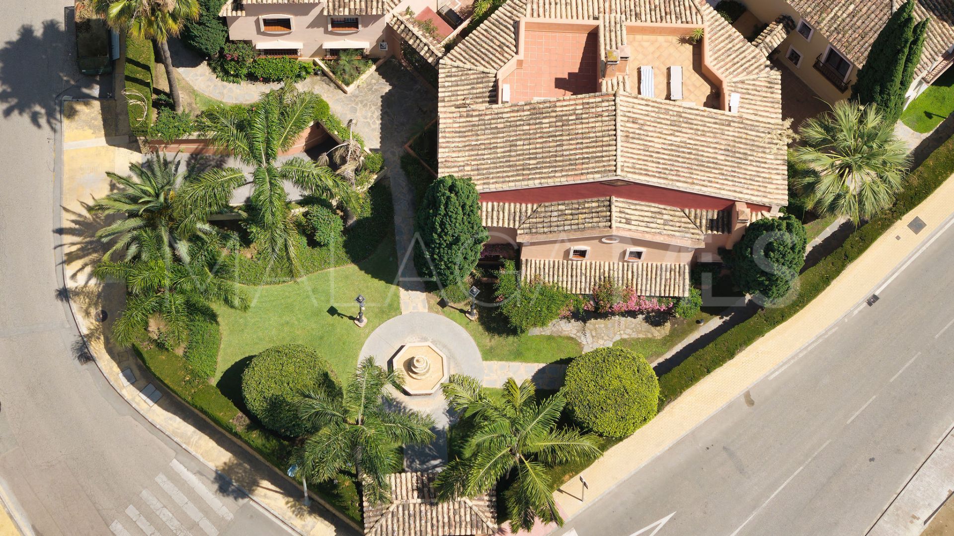 Radhus for sale in Jardines de las Lomas
