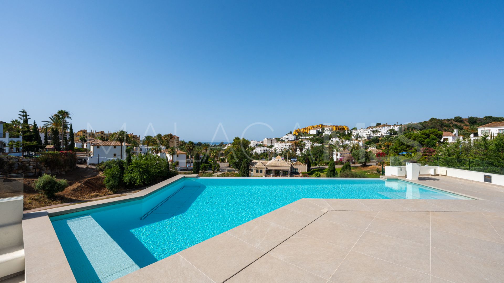 Villa for sale in La Resina Golf