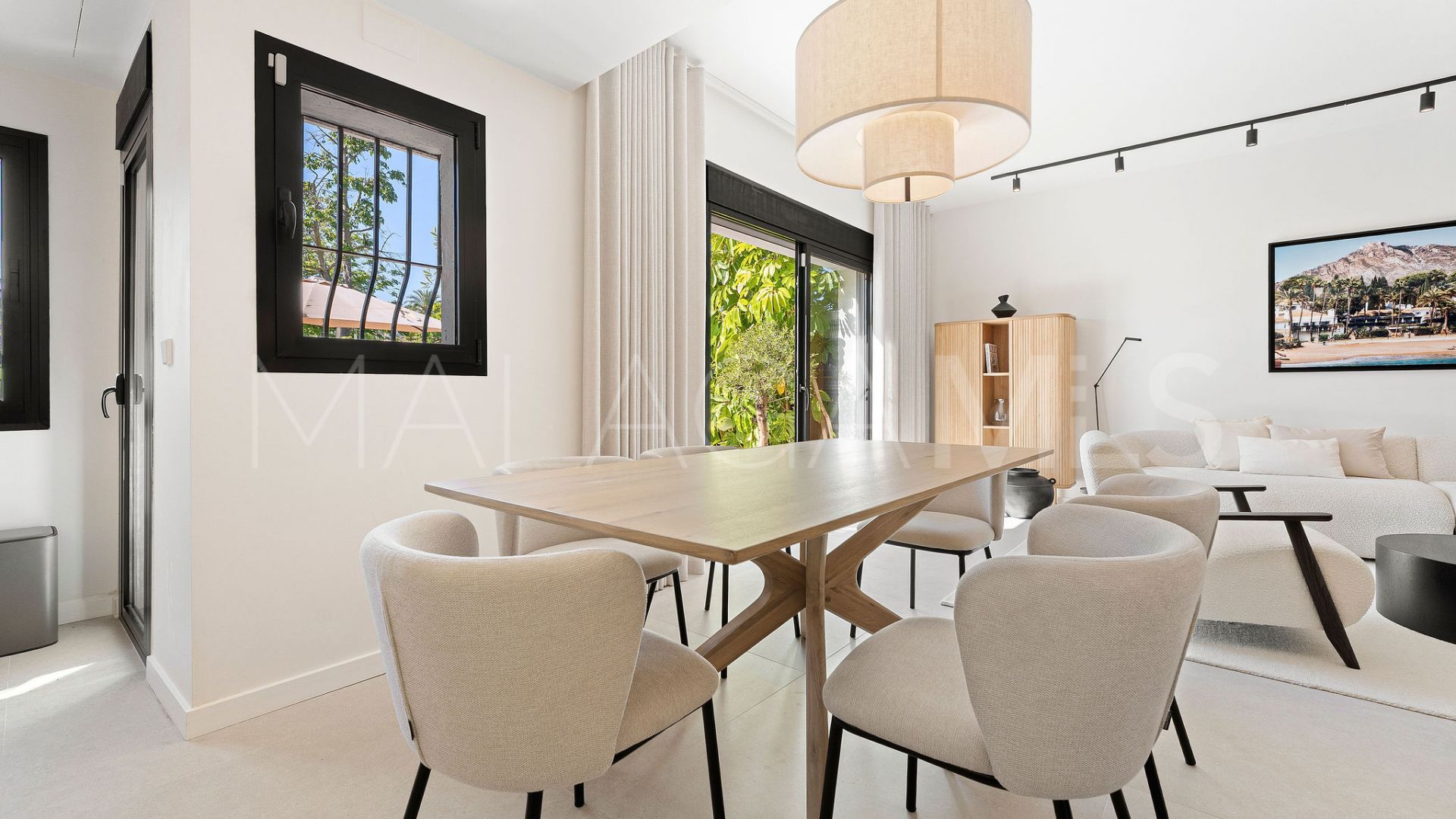 Los Naranjos Country Club town house for sale