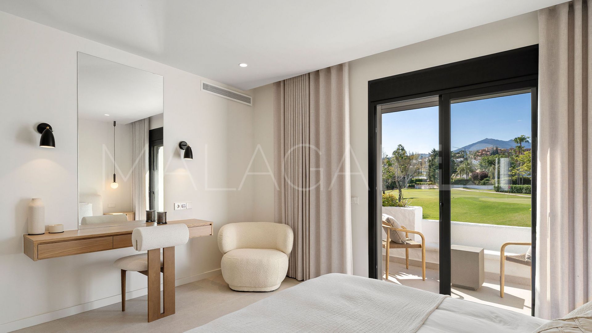 Los Naranjos Country Club town house for sale