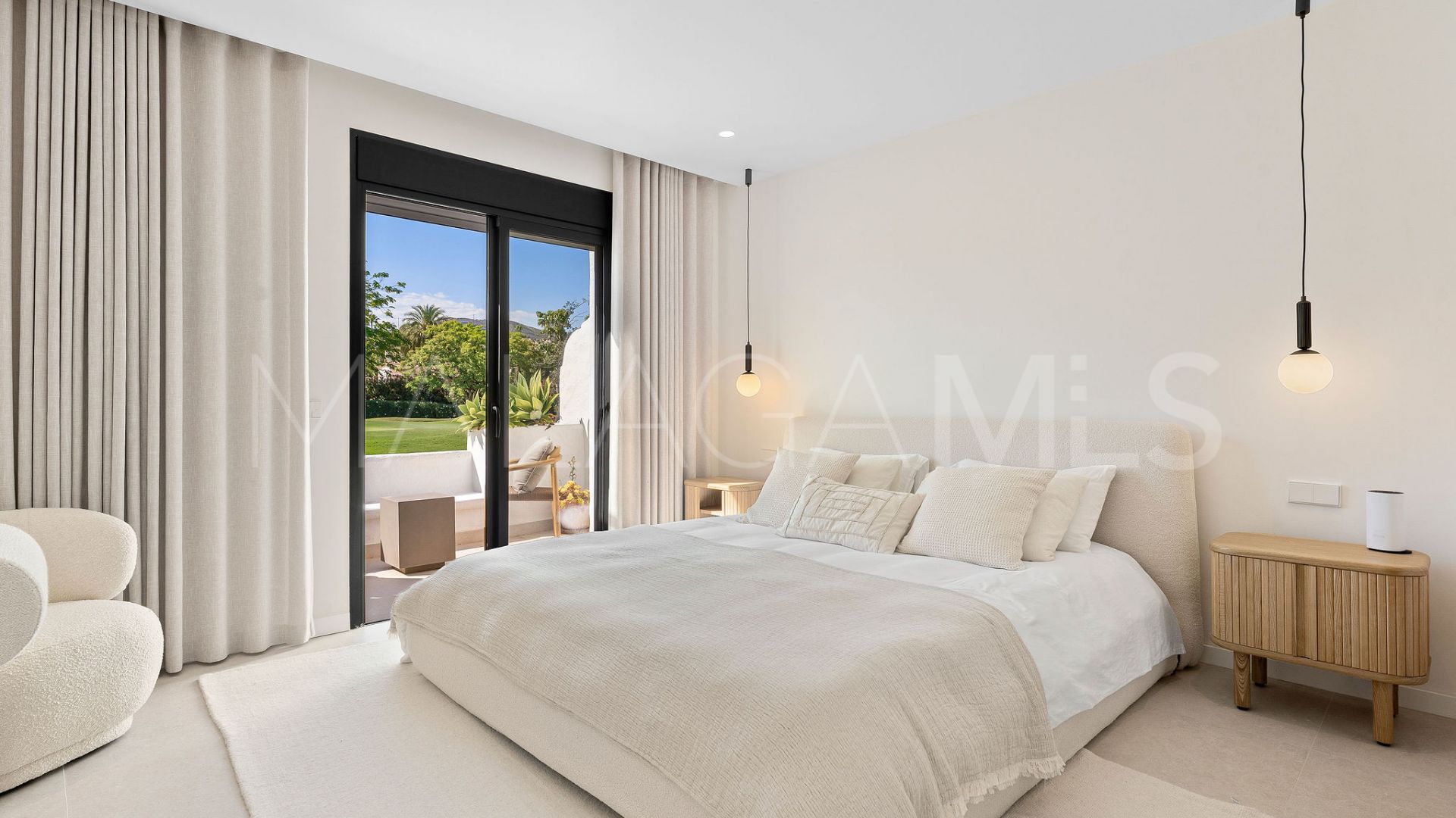 Los Naranjos Country Club town house for sale
