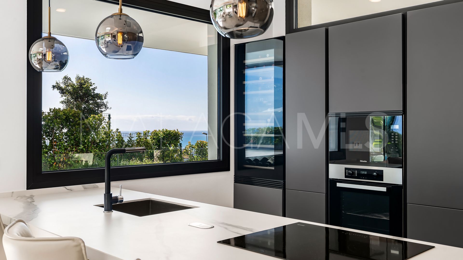 For sale Sierra Blanca villa