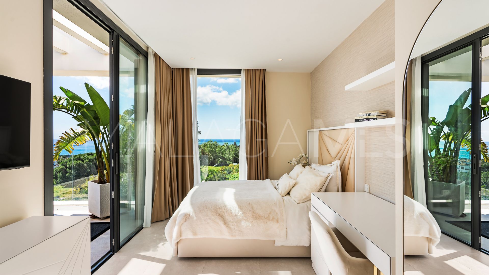 For sale Sierra Blanca villa