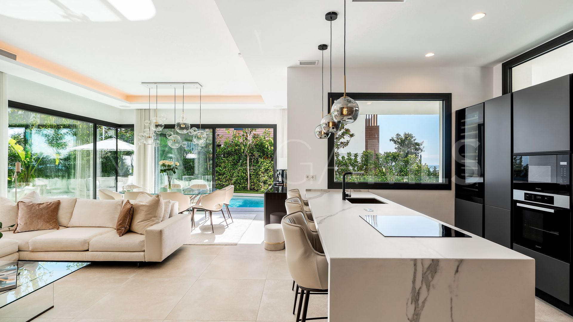 For sale Sierra Blanca villa