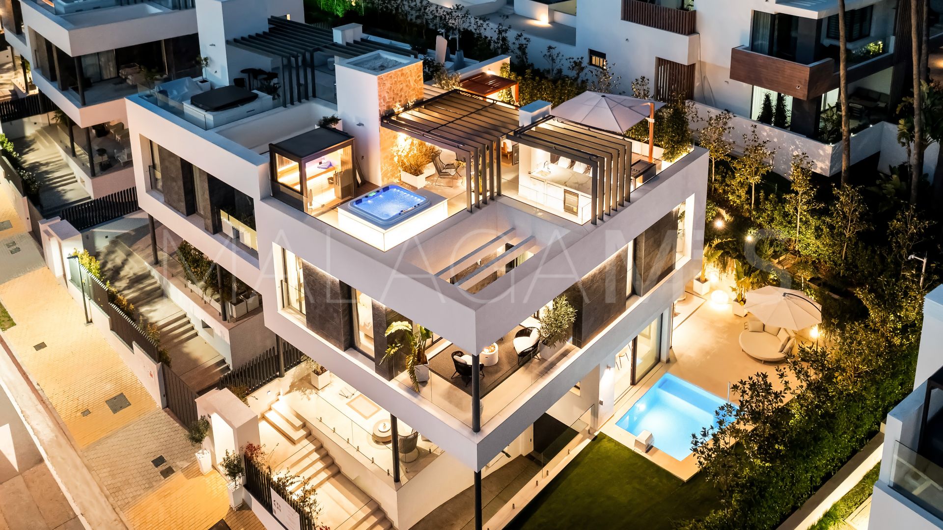 For sale Sierra Blanca villa