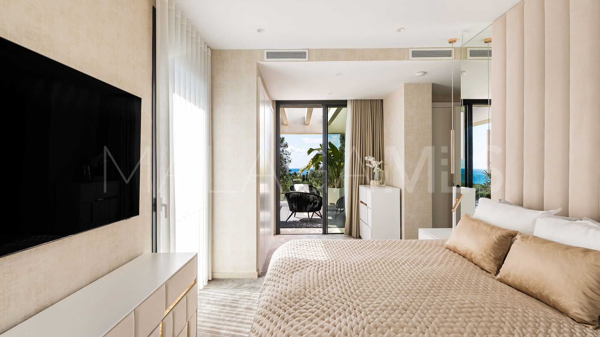 For sale Sierra Blanca villa