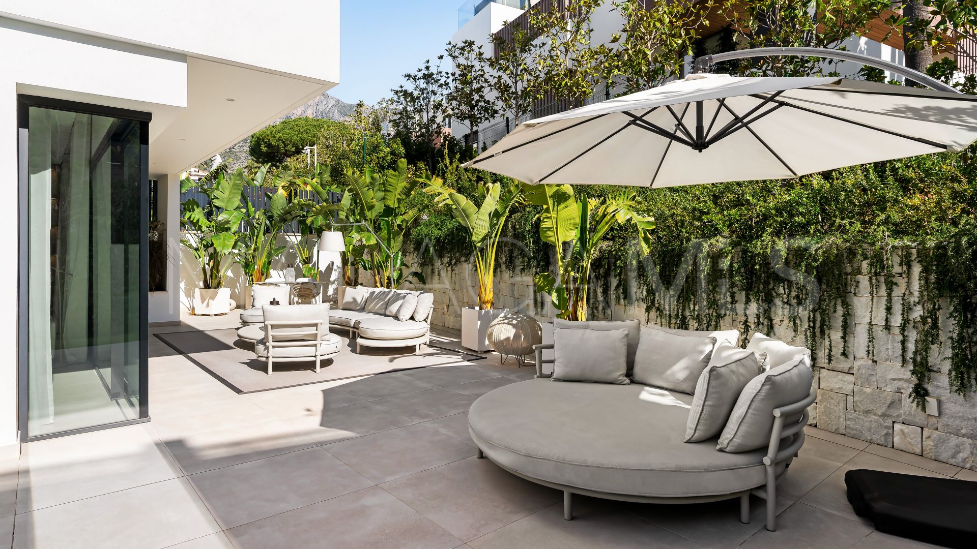 For sale Sierra Blanca villa