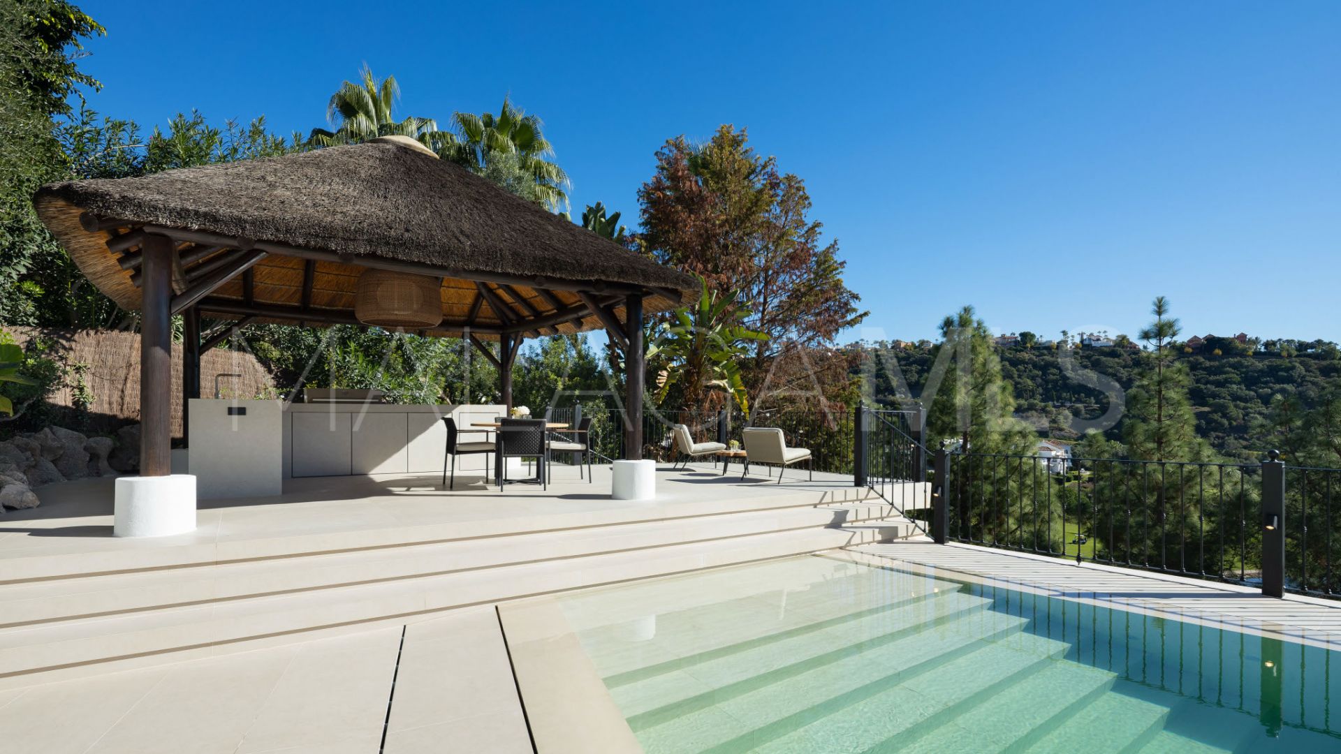 Villa for sale in Los Arqueros