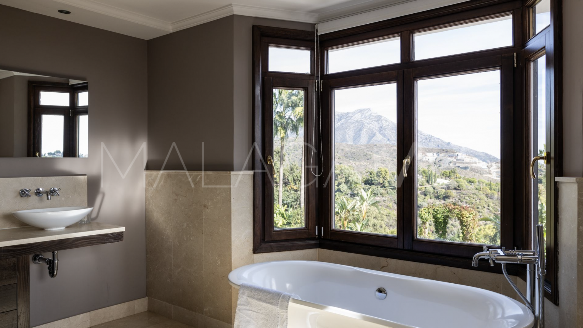 7 bedrooms villa in El Madroñal for sale