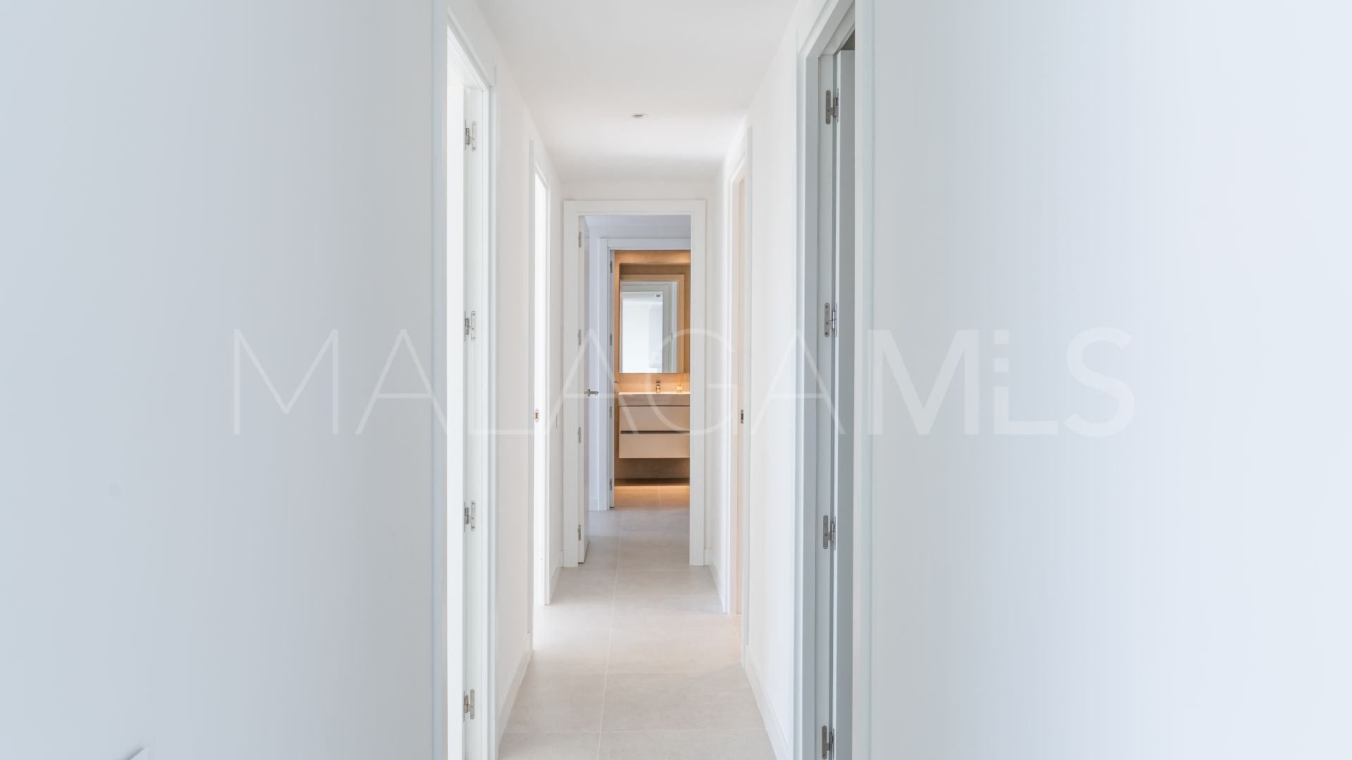 Se vende Ático in Vanian Green Village with 3 bedrooms