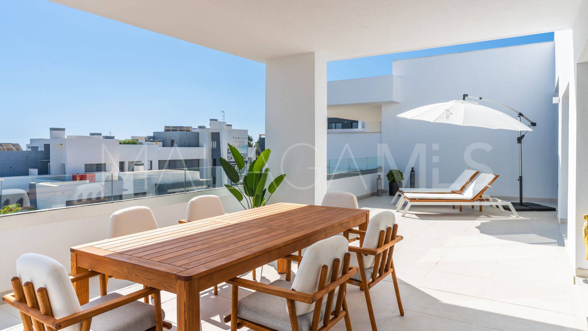 Se vende Ático in Vanian Green Village with 3 bedrooms