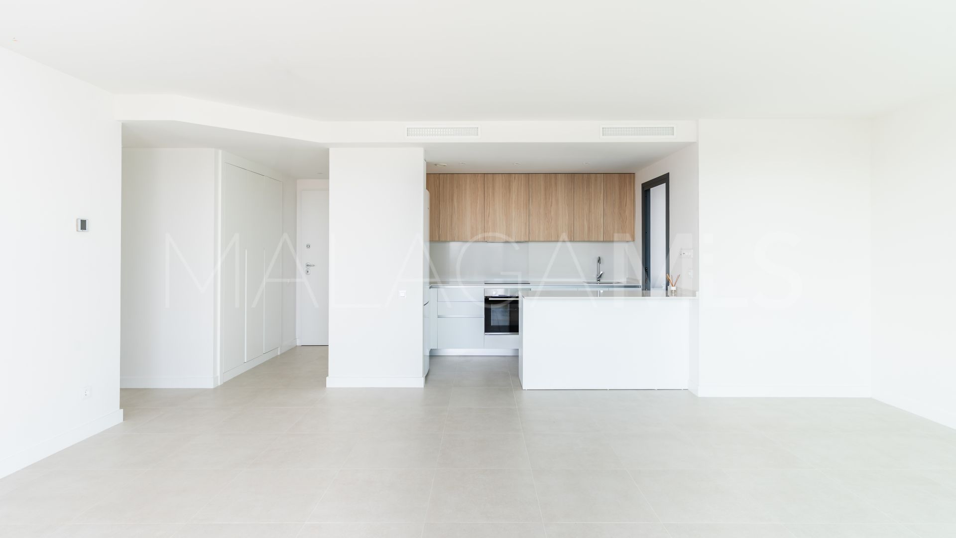 Se vende Ático in Vanian Green Village with 3 bedrooms