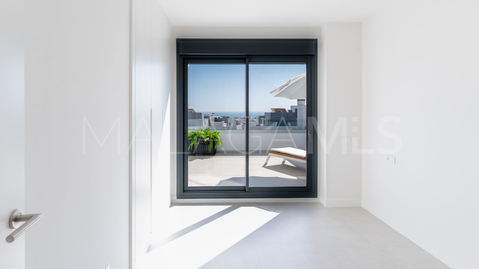 Se vende Ático in Vanian Green Village with 3 bedrooms