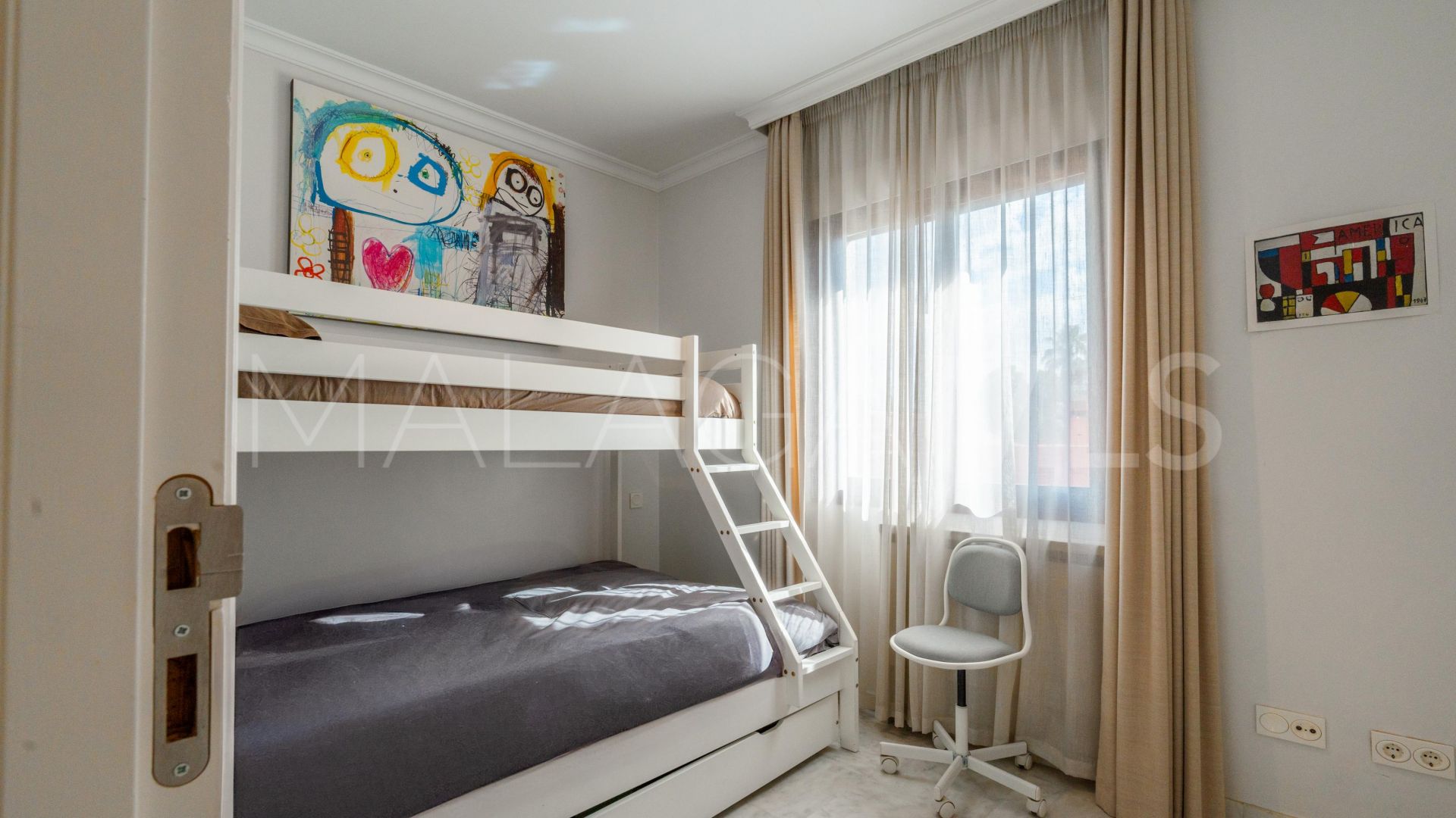 Reihenhaus for sale in Jardines de las Lomas