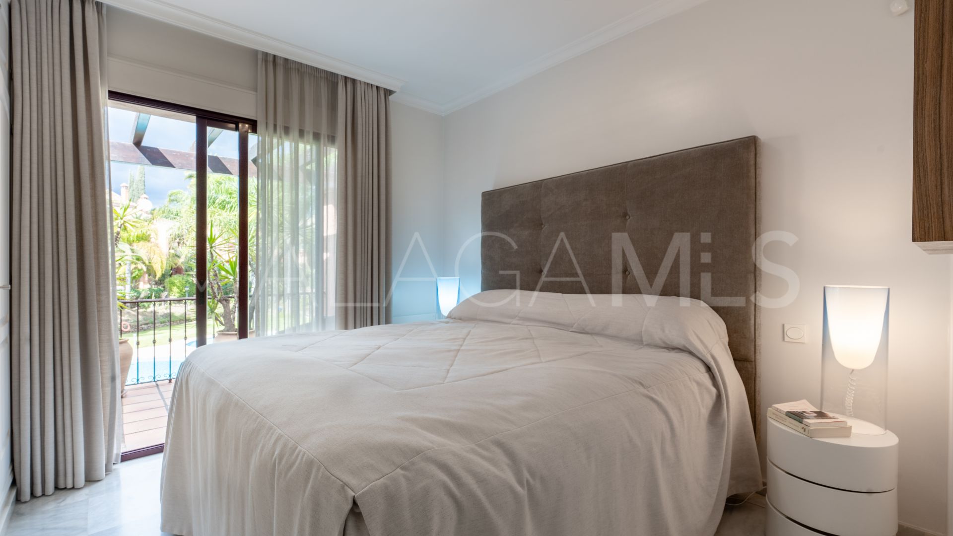 Reihenhaus for sale in Jardines de las Lomas