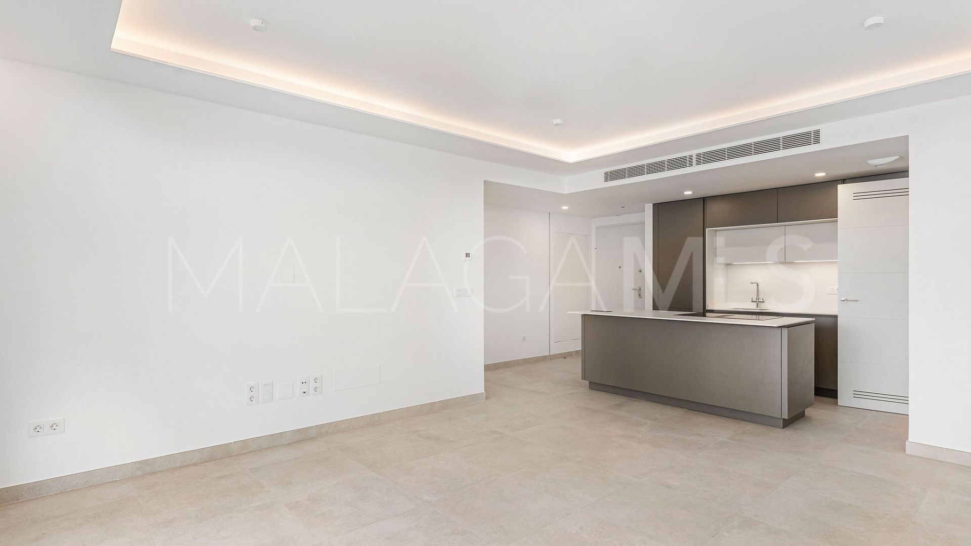Apartamento de 2 bedrooms for sale in Fuengirola Puerto