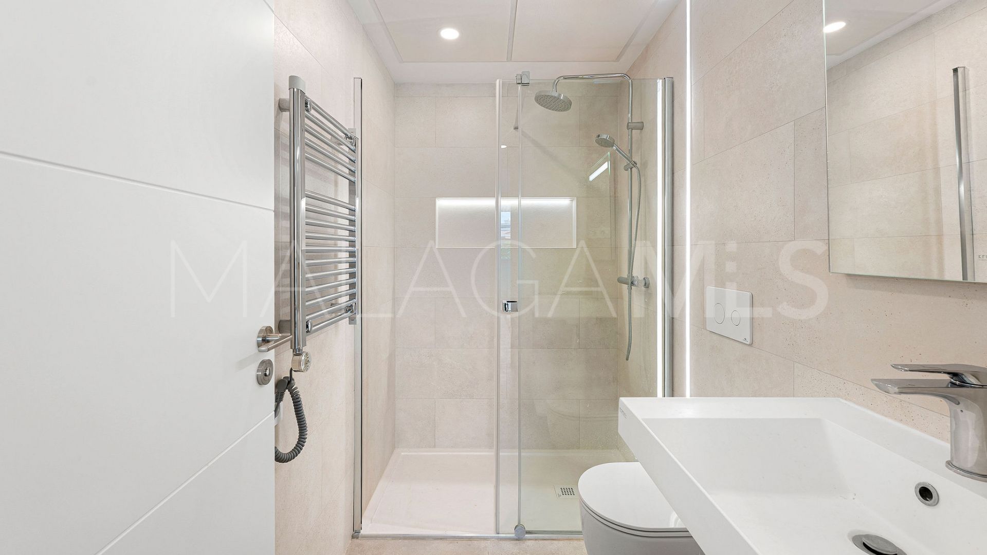 Apartamento de 2 bedrooms for sale in Fuengirola Puerto