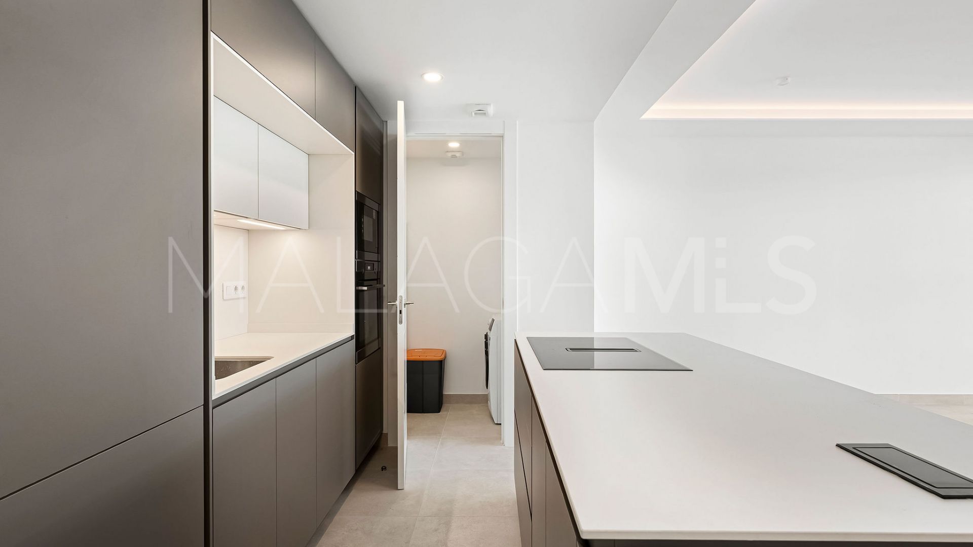 Apartamento de 2 bedrooms for sale in Fuengirola Puerto