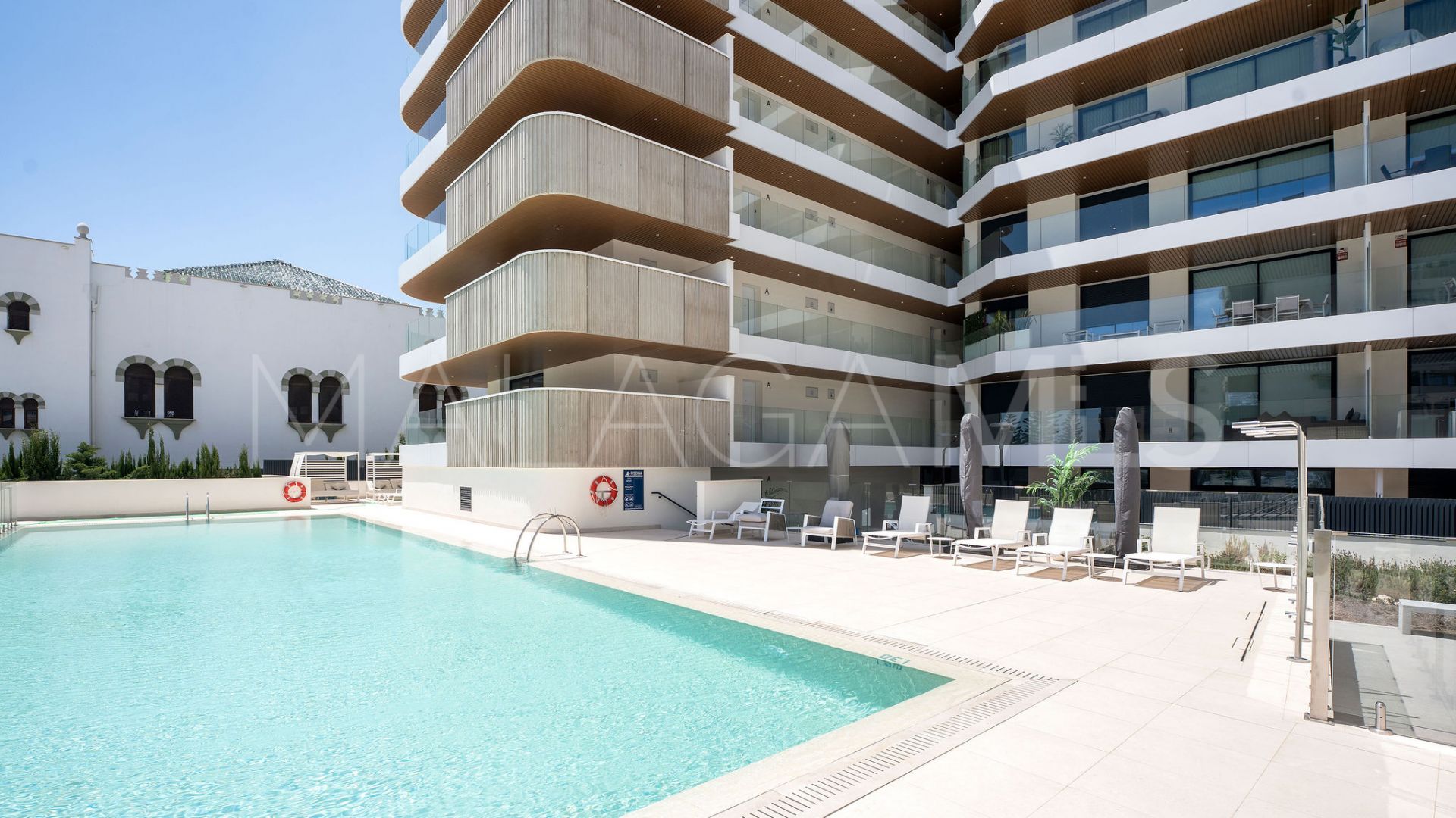 Apartamento de 2 bedrooms for sale in Fuengirola Puerto