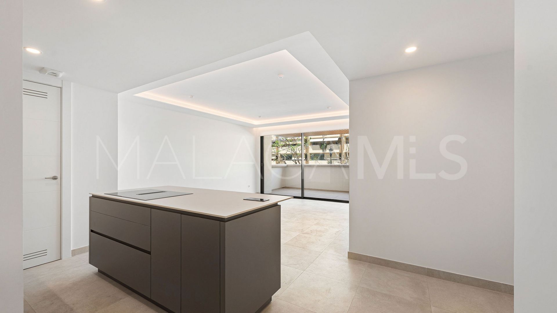Apartamento de 2 bedrooms for sale in Fuengirola Puerto