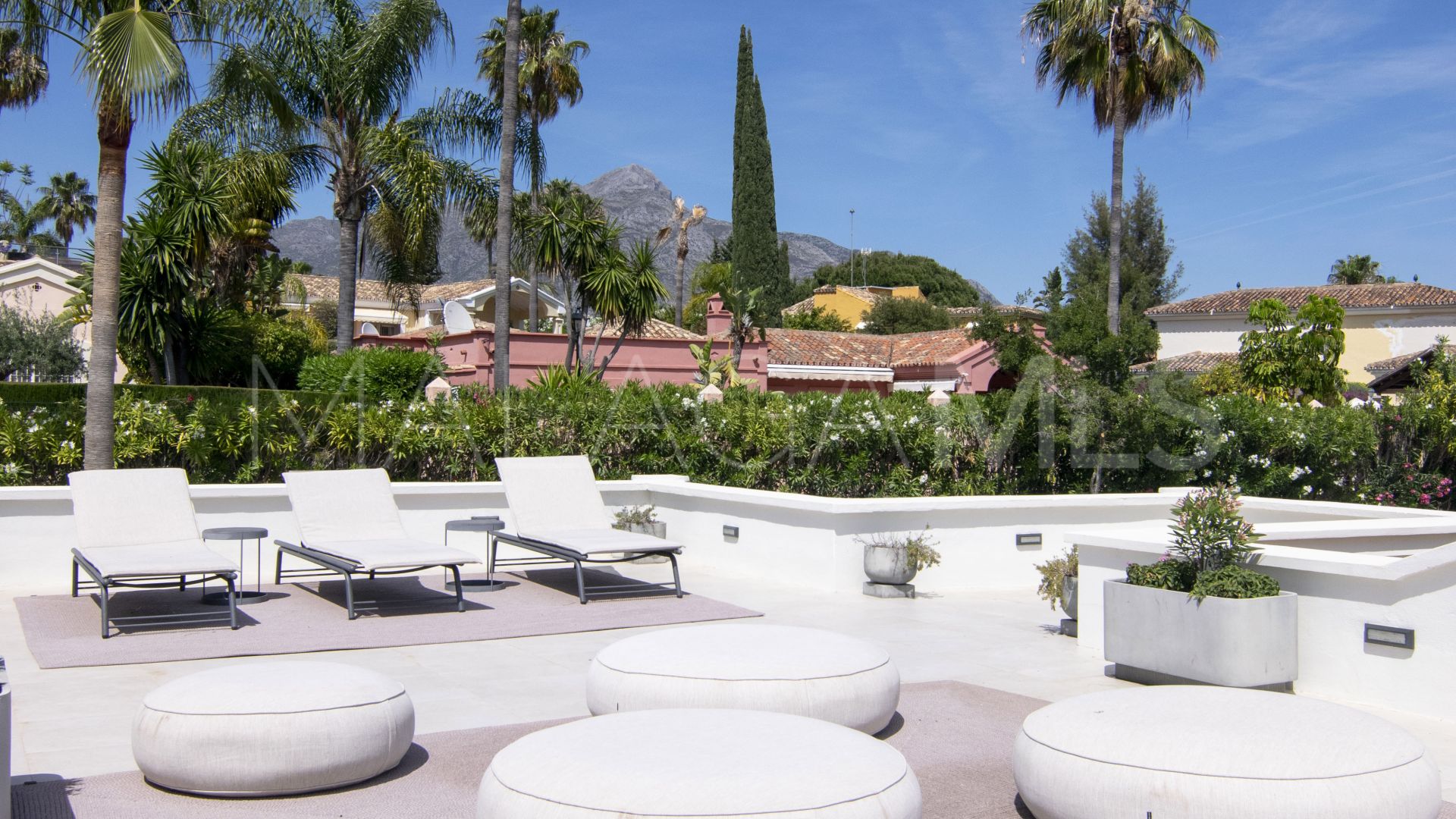 For sale 3 bedrooms villa in Los Naranjos Golf
