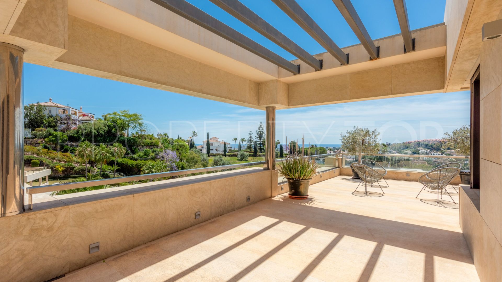 Los Arrayanes duplex penthouse for sale