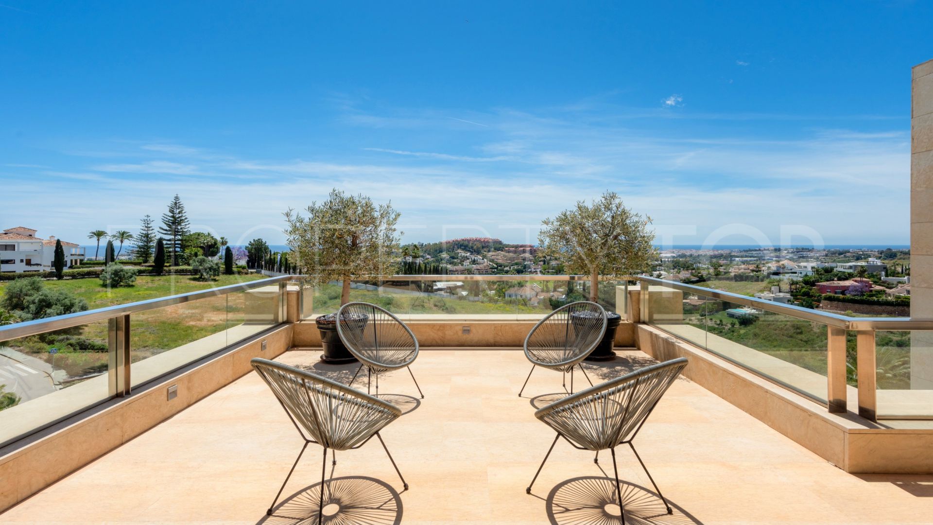 Los Arrayanes duplex penthouse for sale