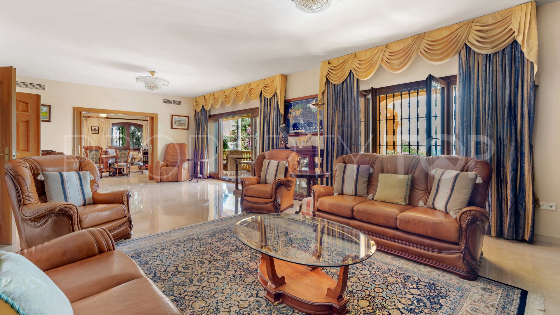 For sale Sierra Blanca 6 bedrooms villa